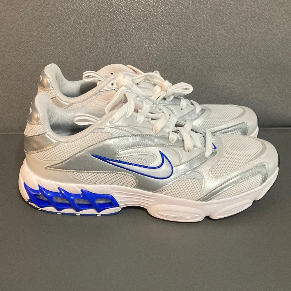 Nike Zoom Air Fire womens 12/men’s 10.5